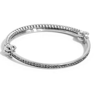 Paparazzi Thrilling Texture Silver Bracelet